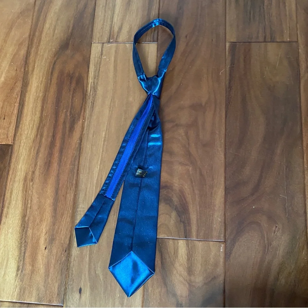 Boys easily adjustable zipper tie, navy